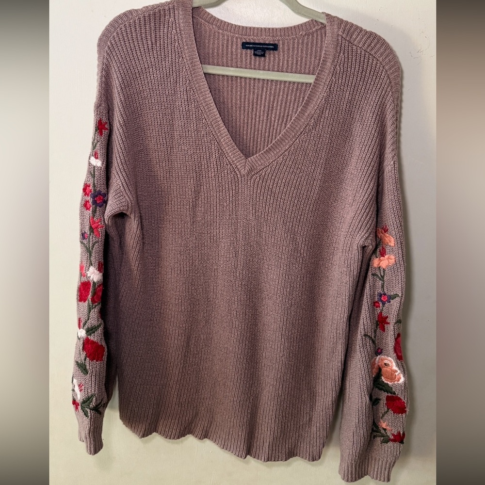American Eagle Outfitters V-Neck Sweater - Mauve with Floral Embroidery